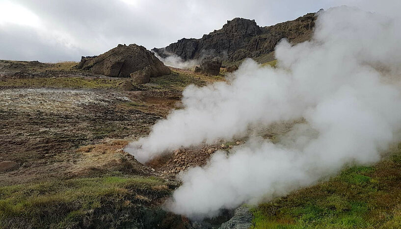Bild von dampfenden Böden in Island.